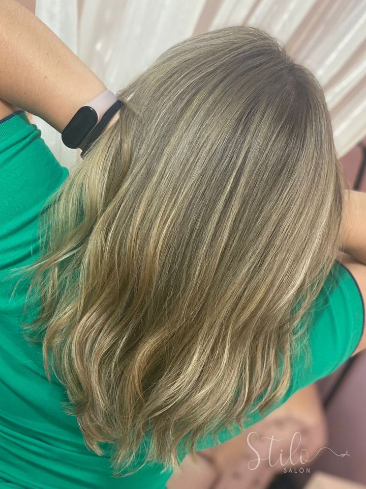 Blondes & babylights done at Stilo Salón, Roma Norte, Mexico City