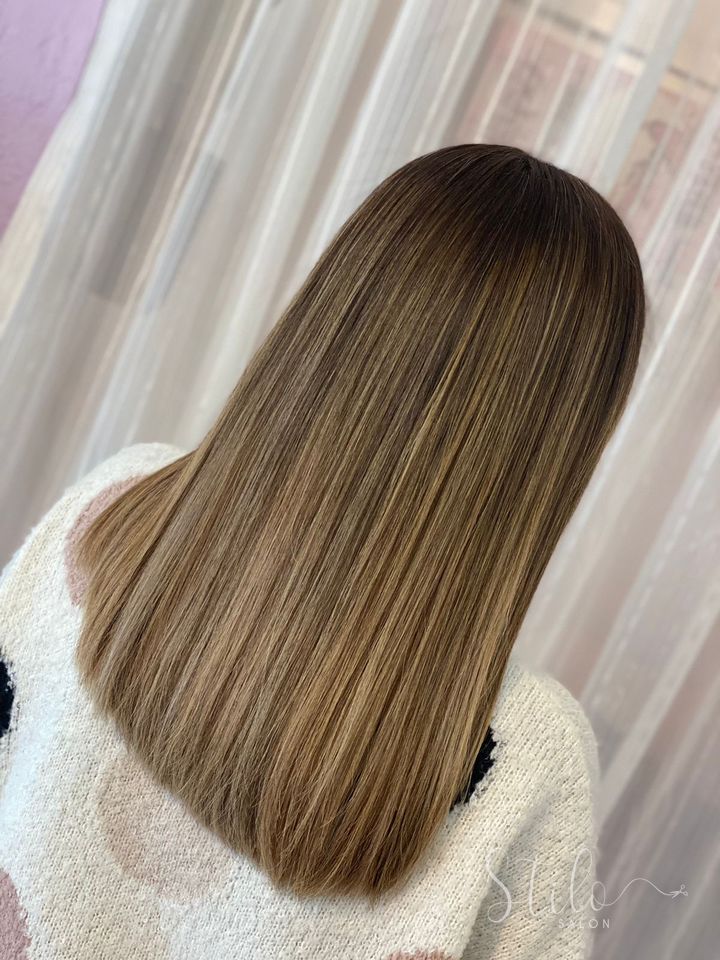Color & smoothing done at Stilo Salón, Roma Norte, Mexico City