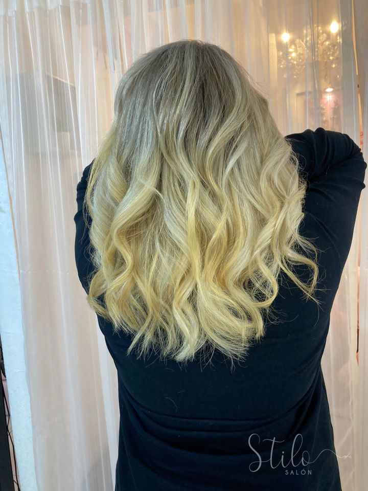 Blondes & babylights done at Stilo Salón, Roma Norte, Mexico City