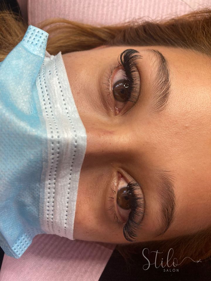 Lash extensions done at Stilo Salón, Roma Norte, Mexico City