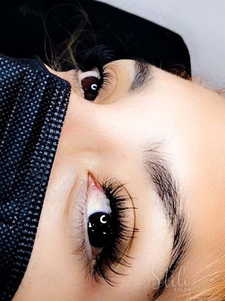 Lash extensions done at Stilo Salón, Roma Norte, Mexico City
