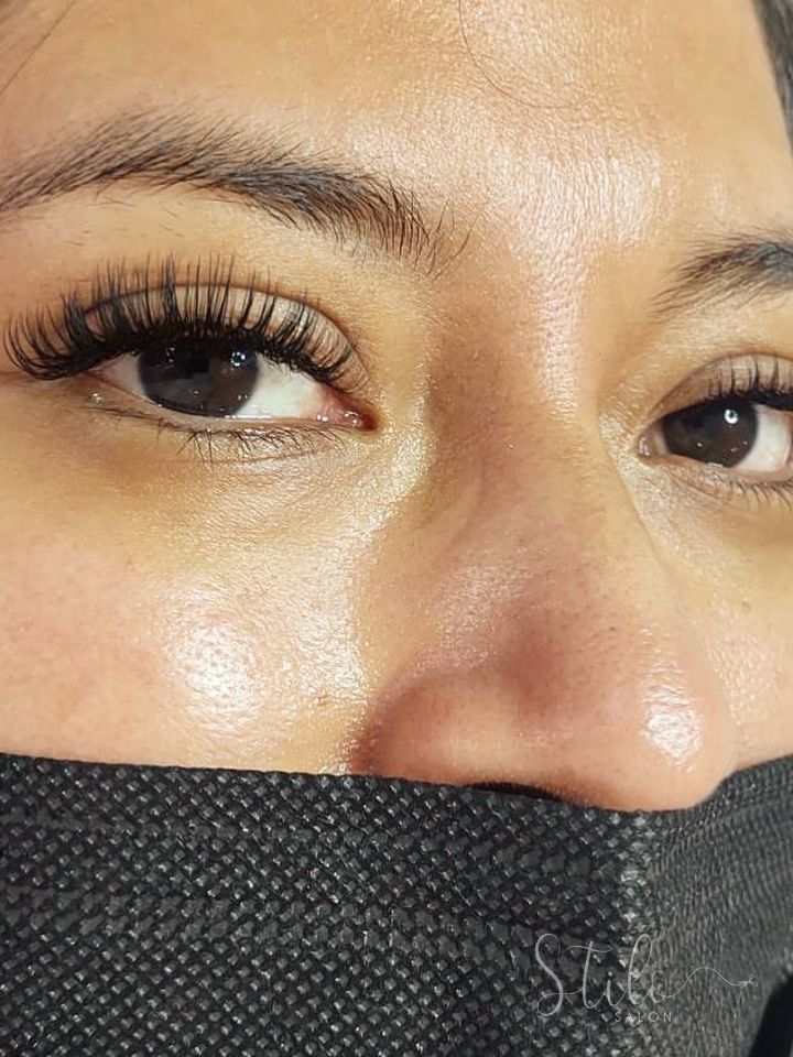 Lash extensions done at Stilo Salón, Roma Norte, Mexico City