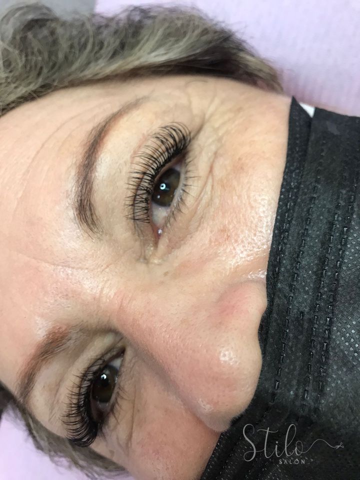 Lash extensions done at Stilo Salón, Roma Norte, Mexico City