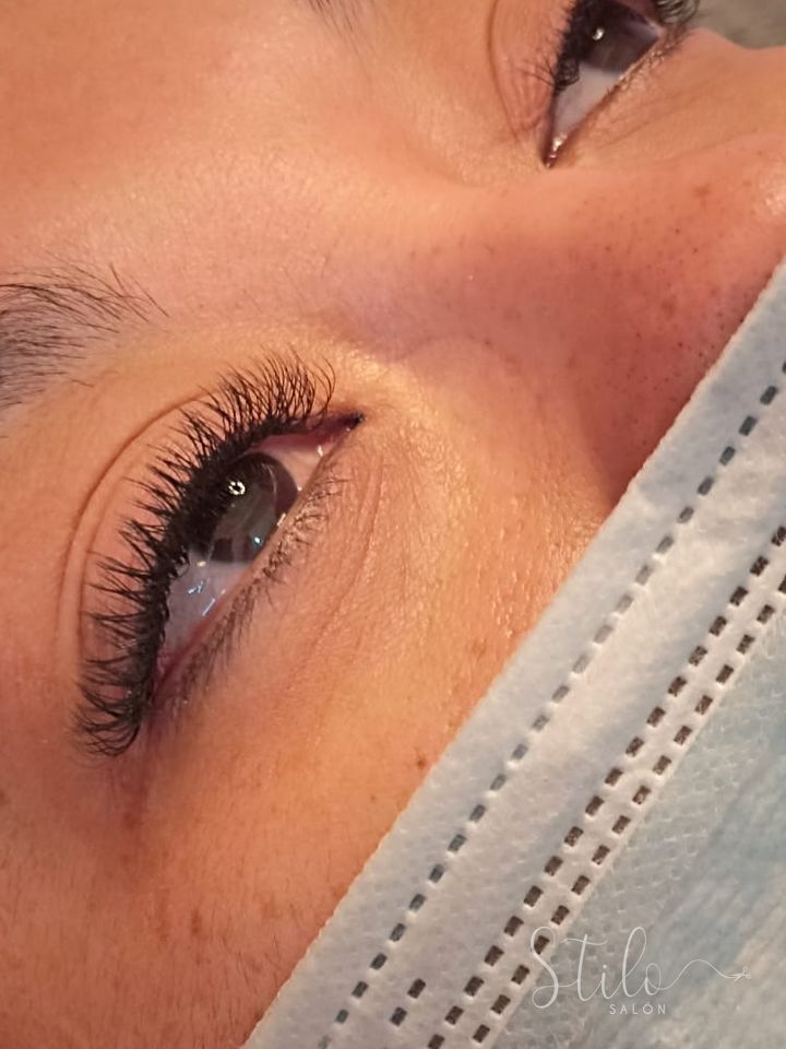 Lash extensions done at Stilo Salón, Roma Norte, Mexico City