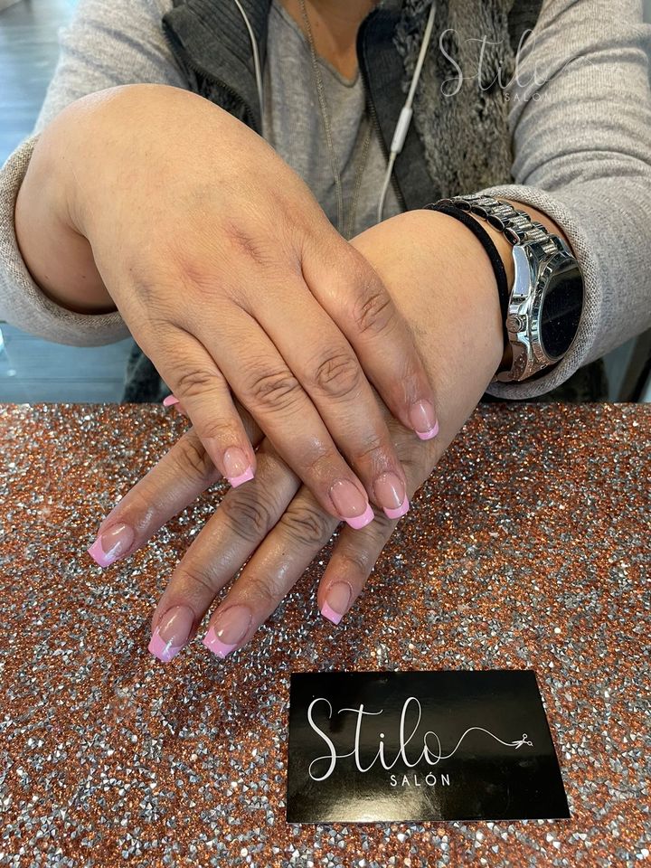 Nail art done at Stilo Salón, Roma Norte, Mexico City
