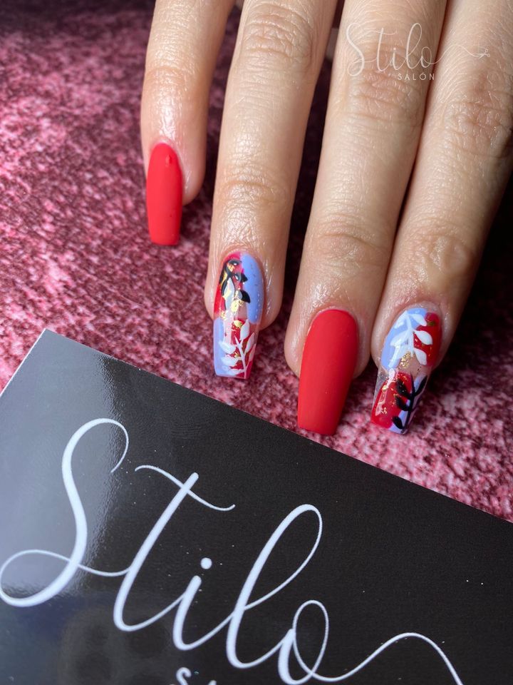 Nail art done at Stilo Salón, Roma Norte, Mexico City